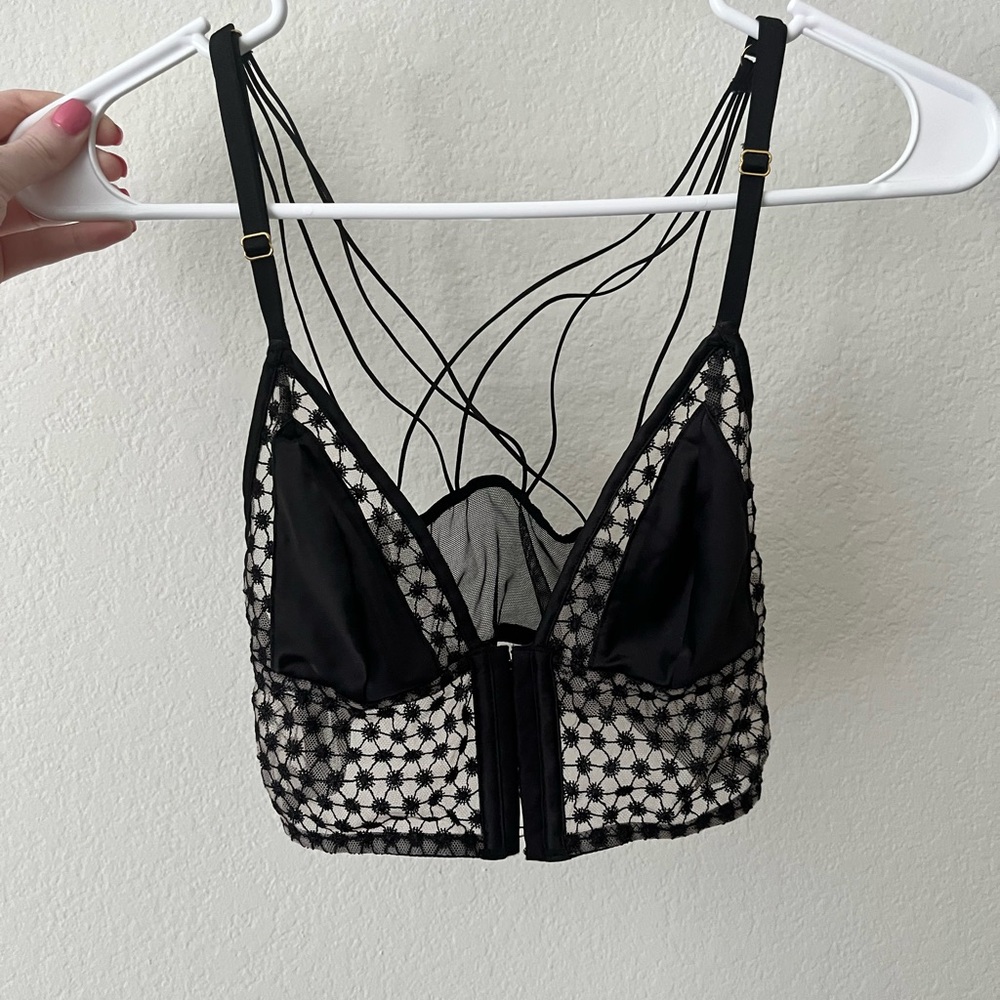 Victorias Secret Elegant Black Lace Bralette
